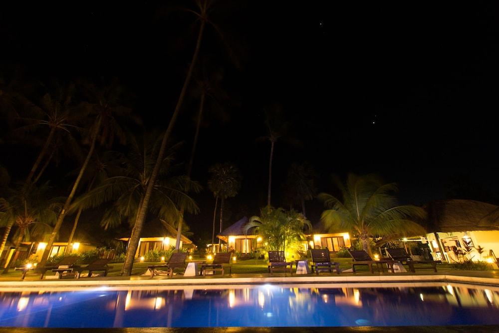 Kubu Indah Dive & Spa Resort Tulamben Exterior foto