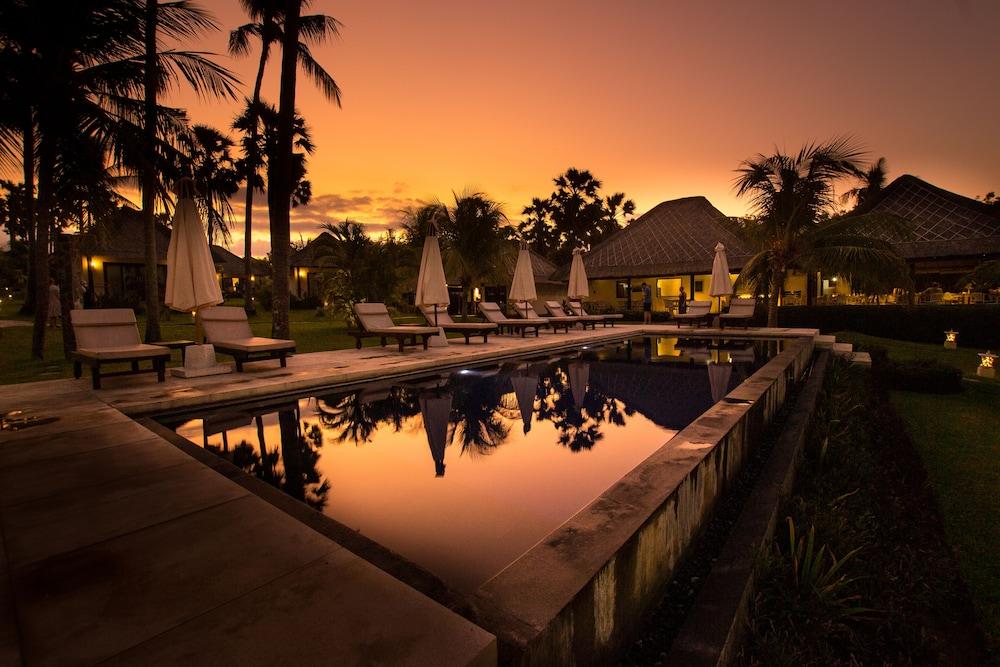 Kubu Indah Dive & Spa Resort Tulamben Exterior foto
