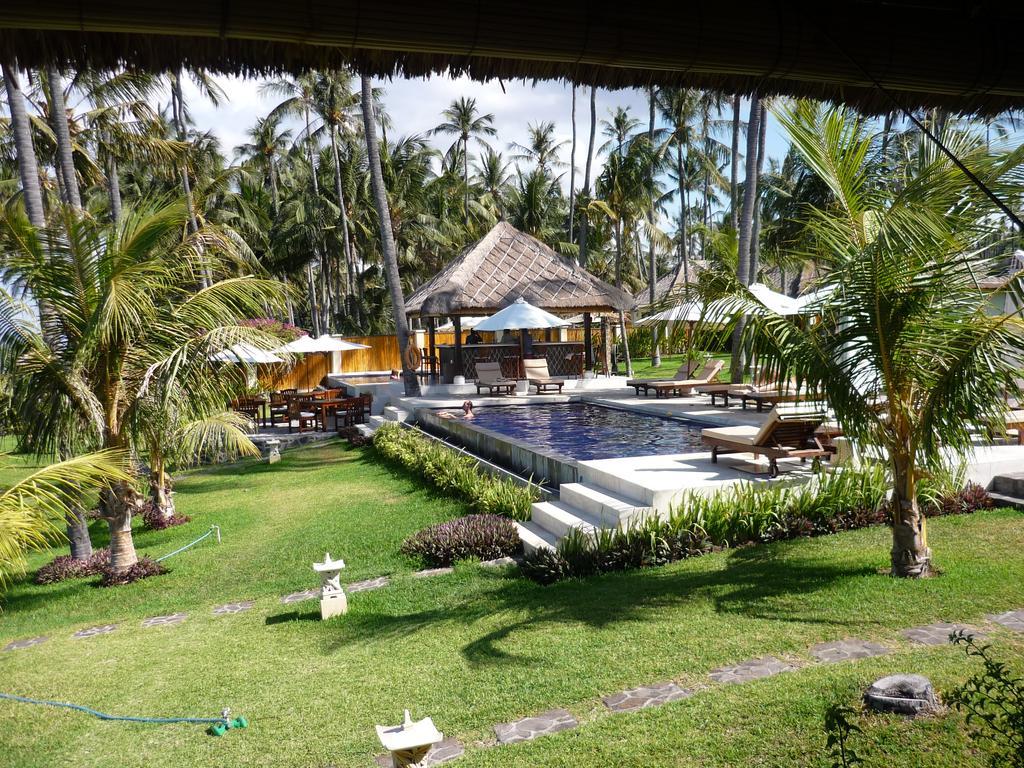 Kubu Indah Dive & Spa Resort Tulamben Exterior foto
